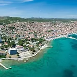Meri Rooms Guest house 3*