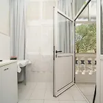 Meri Rooms Guest house