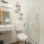 Meri Rooms