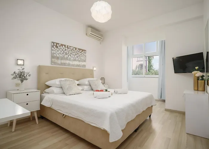 Meri Rooms Gasthuis Vodice